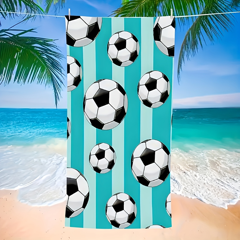 Beach Towel Large - ผ้าเช็ดตัวชายหาดไมโครไฟเบอร์ขนาดใหญ่พิเศษ 1 ผืน พร้อมพื้นหลังสีน้ำเงิน ลายลูกฟุตบอล ปราศจากทราย